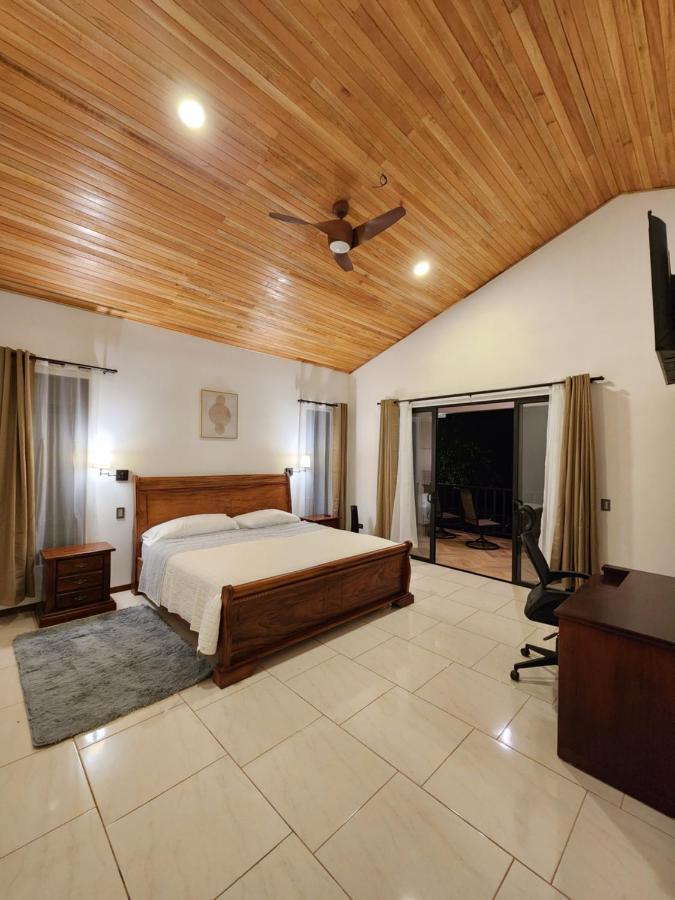 Itza Casa Monteverde Buitenkant foto