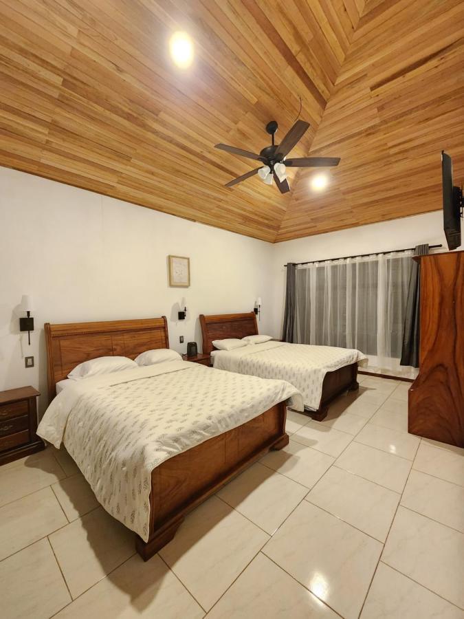 Itza Casa Monteverde Buitenkant foto